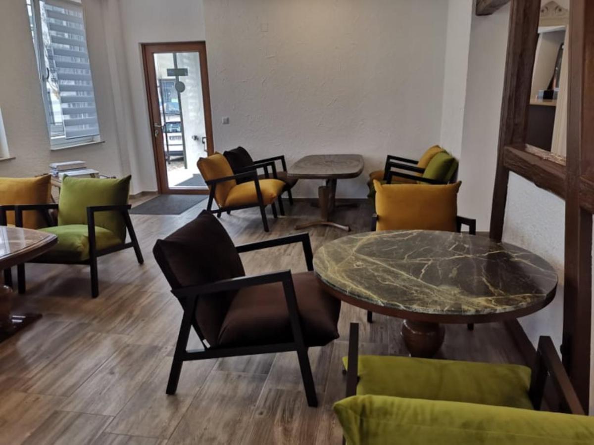 Hotel Zum Weissen Ochsen Аален Екстериор снимка